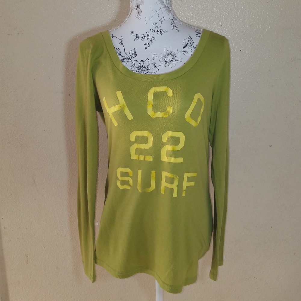 Hollister Surf Top "22" Large